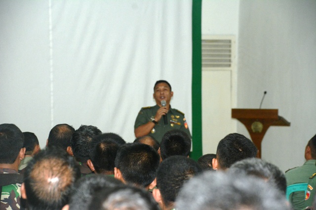 Prajurit Harus Bermental Baja